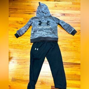 Boys Under Armour hoodie and pants set. Size 5